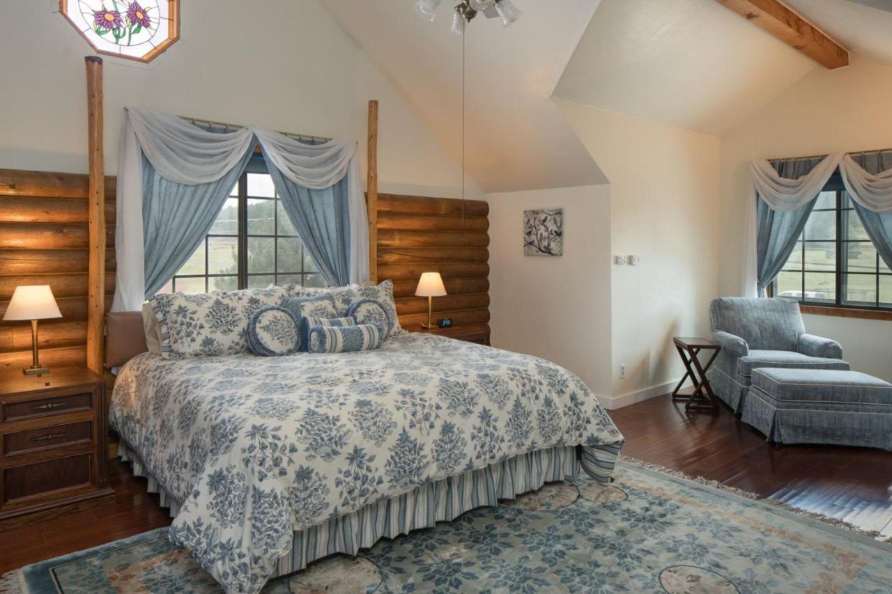 Quarter Horse Inn & Lodge Уилямс Екстериор снимка
