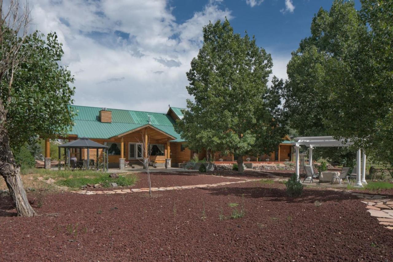 Quarter Horse Inn & Lodge Уилямс Екстериор снимка